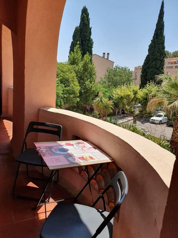 Studio Avec Grand Balcon- Residence De Caractere Bandol Exteriör bild